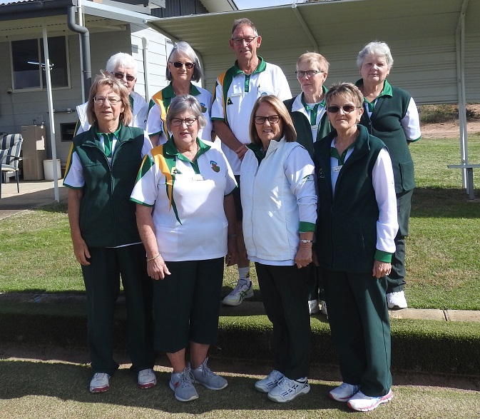 Mid week Pennant team: Marie, Merle, Robert, Jennifer, Veronica, Jen, Colleen, Noelene,Wendy